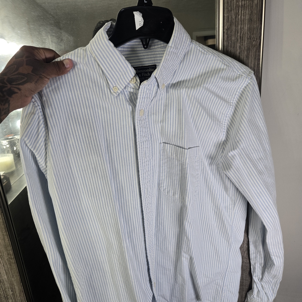 Abercrombie & Fitch Light Blue Striped Button Down Shirt
